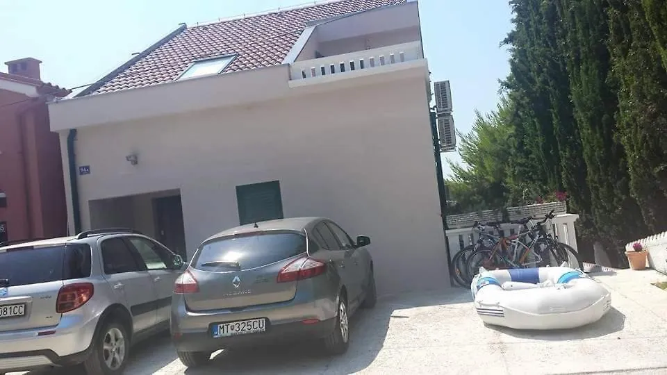 Cro Behar 2 Apartments Sveti Petar
